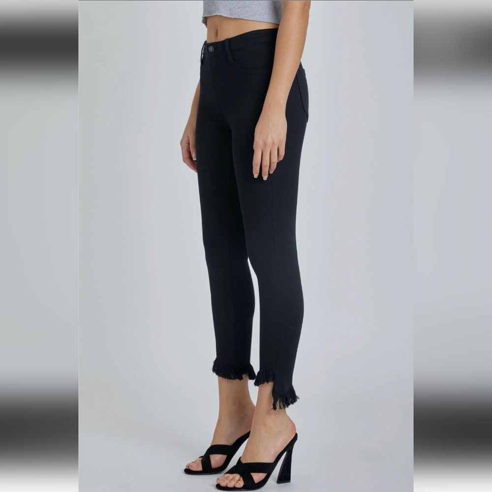 Cello Mid Crop Skinny Jean with a Frayed Hem,  Black SIZE 5